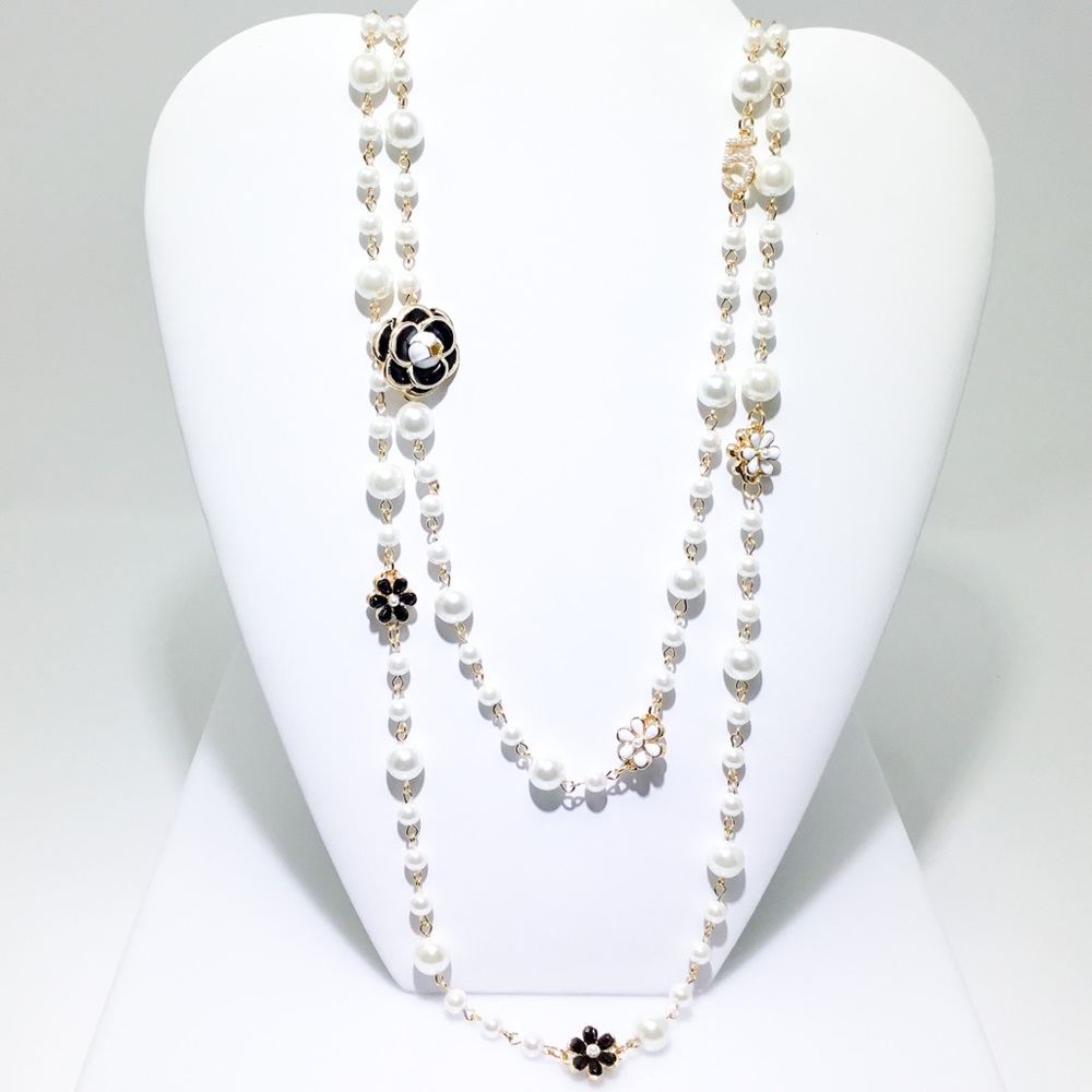 5 Series - LeRue Necklace - Picture 6 of 14